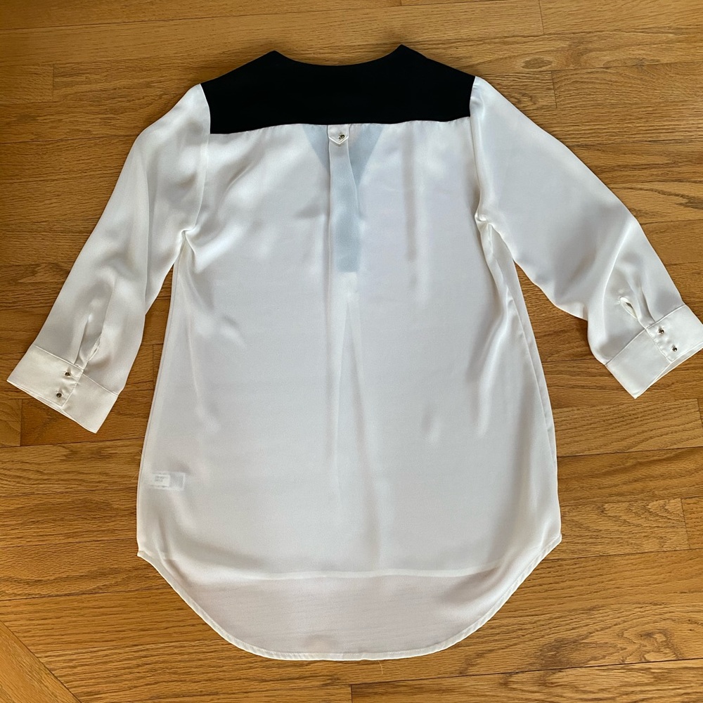 NWOT Express Long Sleeve Blouse - Picture 7 of 9